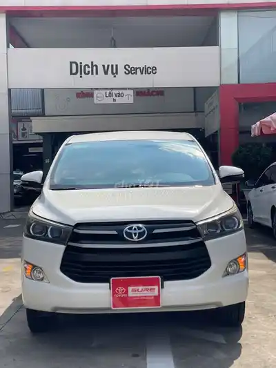 Toyota Innova 2.0E 2019 Белая МКПП - Цена снижается
