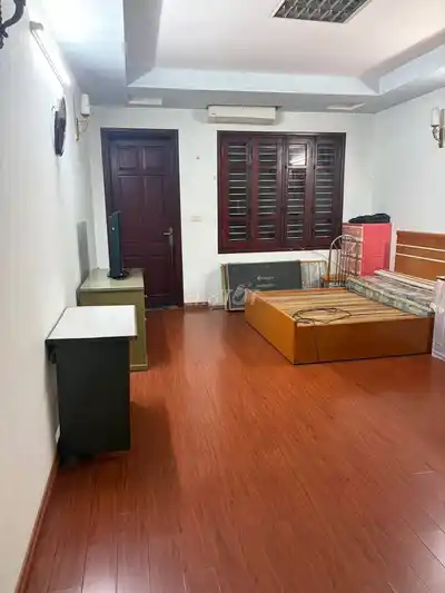 Таунхаус в районе Ван Куан, 4 этажа, 100м2