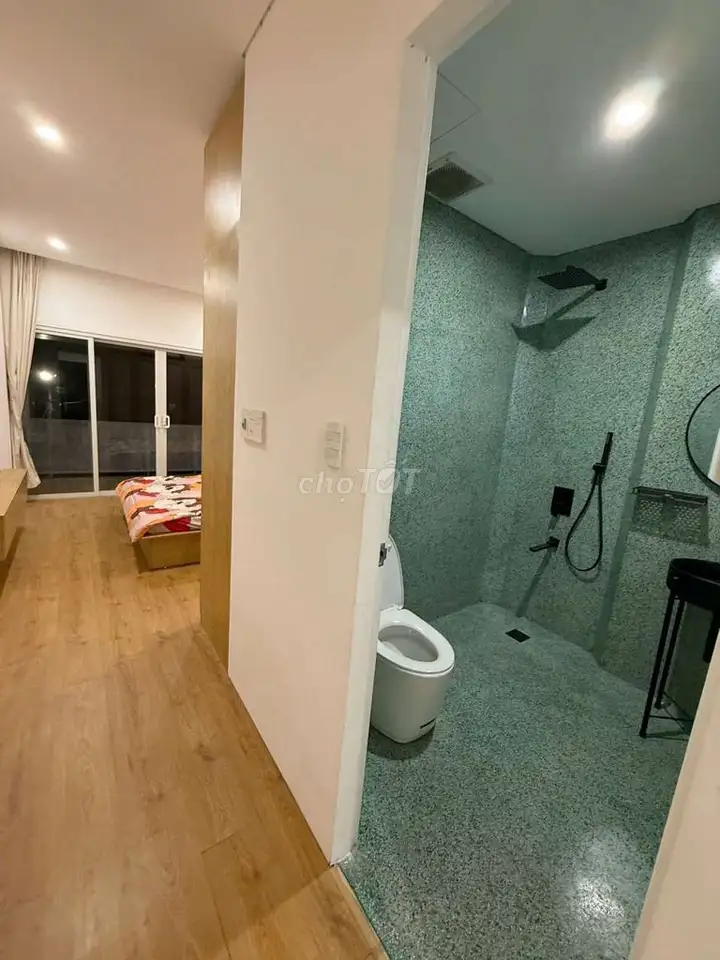 Красивый дом в Хоа Минь, 3 спальни, 4 санузла, недорого