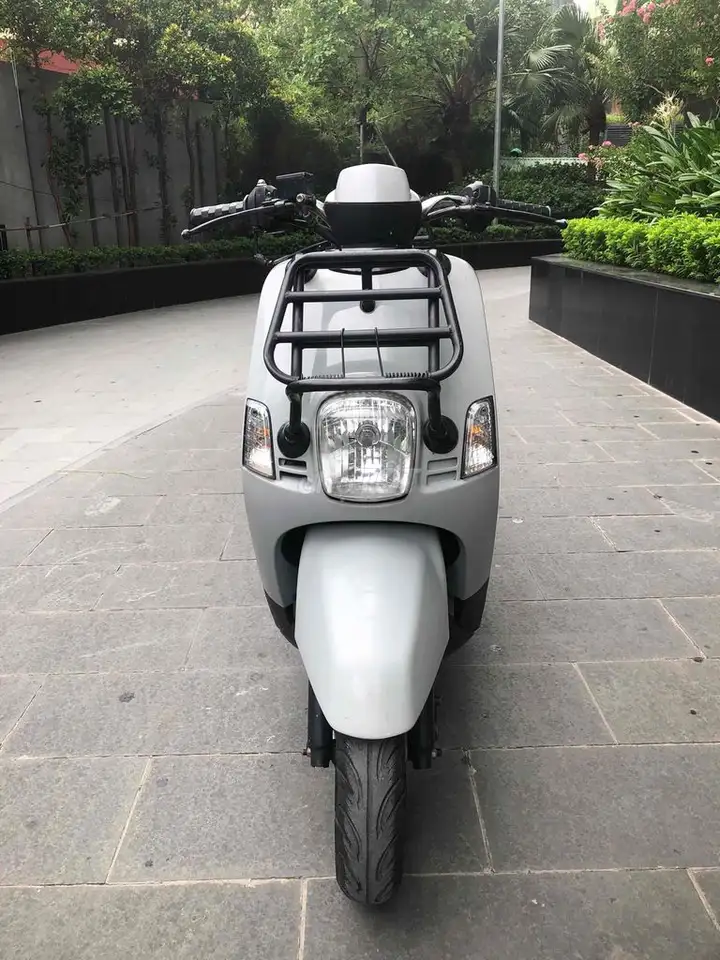 Yamaha Cuxi серий скутер