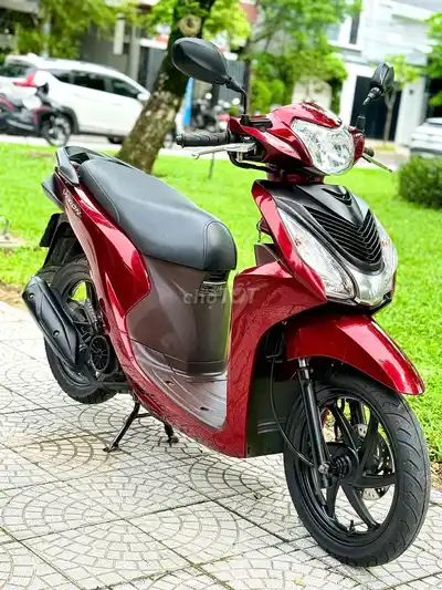 Honda Vision 2016 Красный