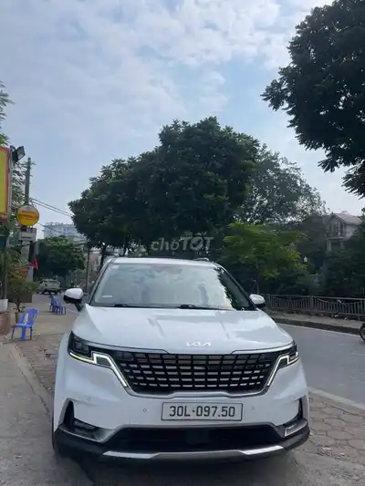 Kia Carnival Signature 3.5G 2022 Белый 66 тыс. км