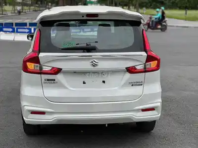 Suzuki Ertiga 2022 МКПП 1.5 Hybrid бензин-электро