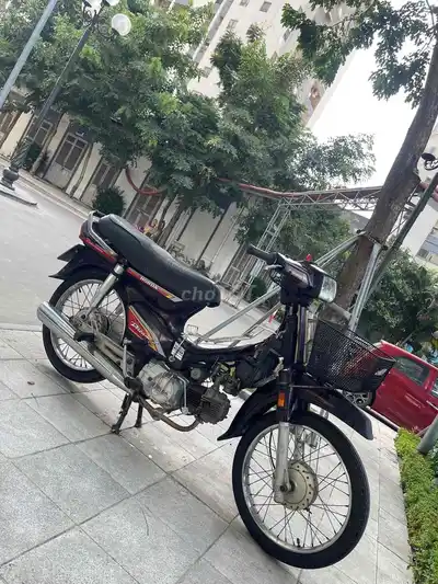 Honda Dream цвет бордовый