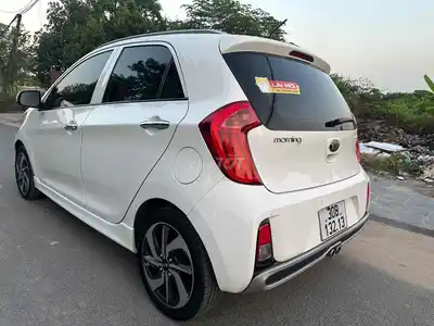 Kia Morning Luxury 2021 белый 60000 км