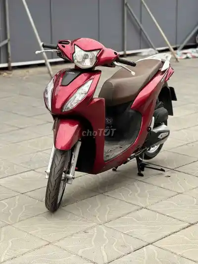 Honda Vision 2025 Премиум, красный, ханойские номера