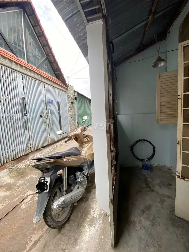 Дом 4-го уровня, переулок 80Duong Quang Ham, 4x17.5м, 72м2