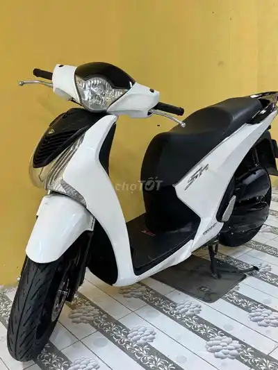 SH 125 2014 года бело-черный супер новый 43D1-363.68
