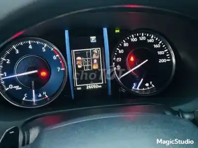 Автомобиль Toyota Fortuner 2.7L 4x2 AT 2022 - 865 миллионов