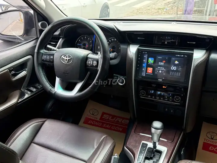 7 мест, бензиновый двигатель - FORTUNER 2.7V AT 2017 - ЦЕНА ДОГОВОРНАЯ