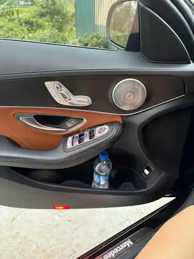 Mercedes-Benz C300 AMG 2020 Черный 80000 км