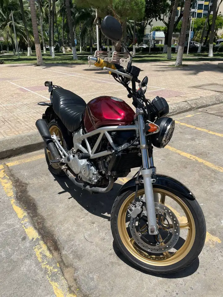 Honda VTR 250 (2008)
