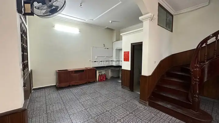 Аренда углового дома на Тай Ха, 50 м², 4 этажа