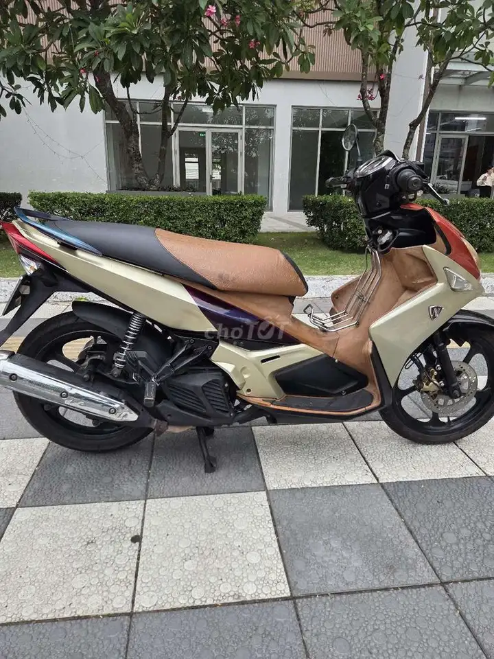 Yamaha Nouvo 4, скутер, красно-золотой