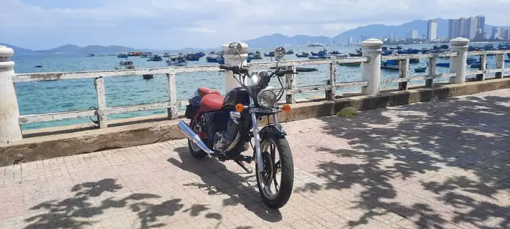 Мотоцикл Suzuki gz125hs 2013