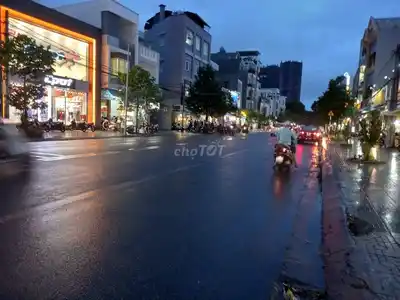 Дом 3 этажа на улице Нгуен Три Фыонг, г. Вунгтау