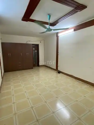 Аренда квартиры на 2 этаже, общежитие Ким Льен, 2 спальни, 65 м², 6,5 млн
