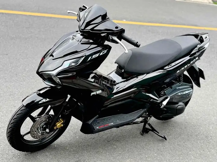 Airblade 150 ABS 2021, черный глянец, состояние 9/10, оригинал