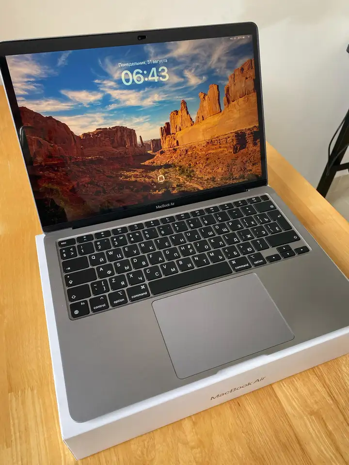 MacBook Air 13″ M1 | 8 GB / 1 TB Space Gray