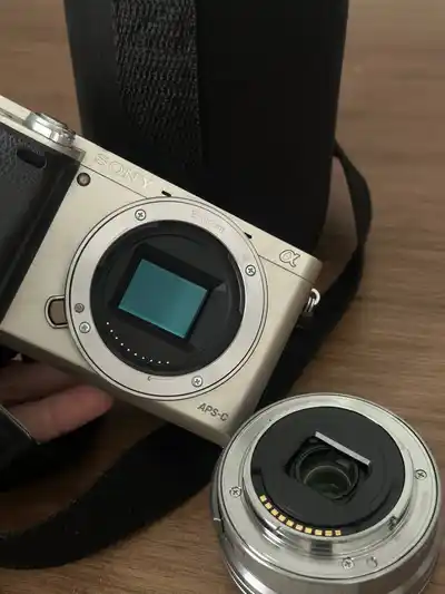 Sony Alpha a6000