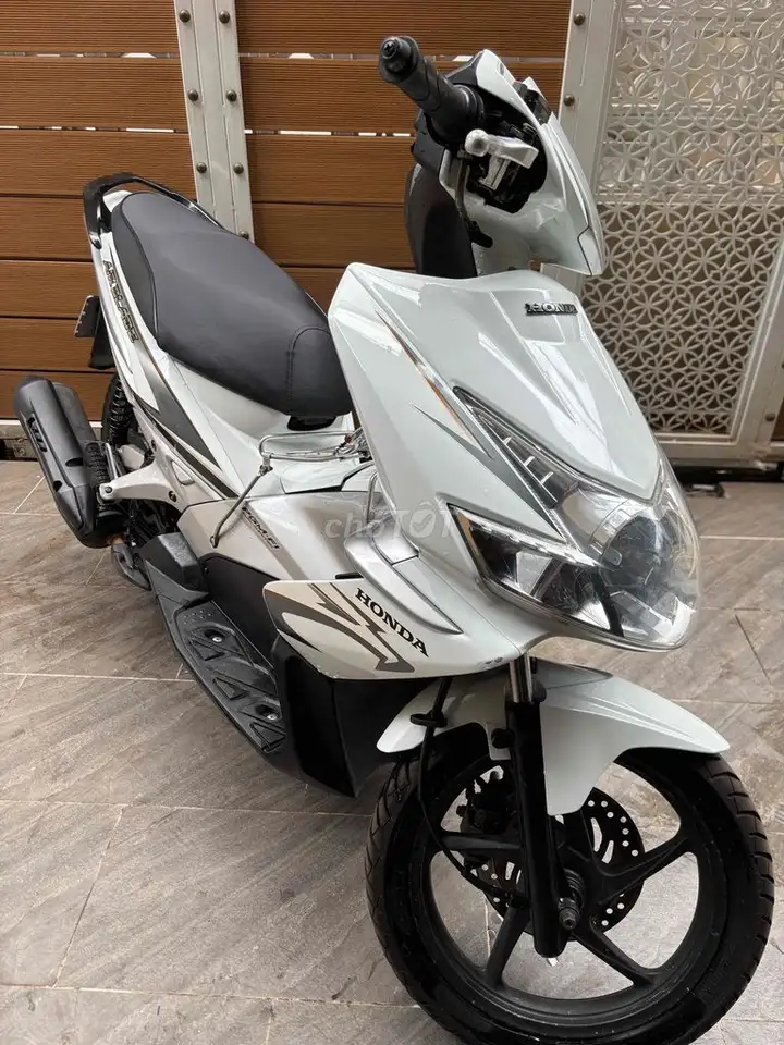 Honda Air Blade FI 2009 белый