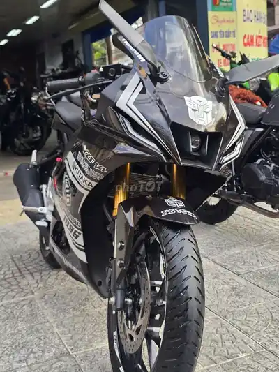 Yamaha R15v4 2024 Черный 10.000км