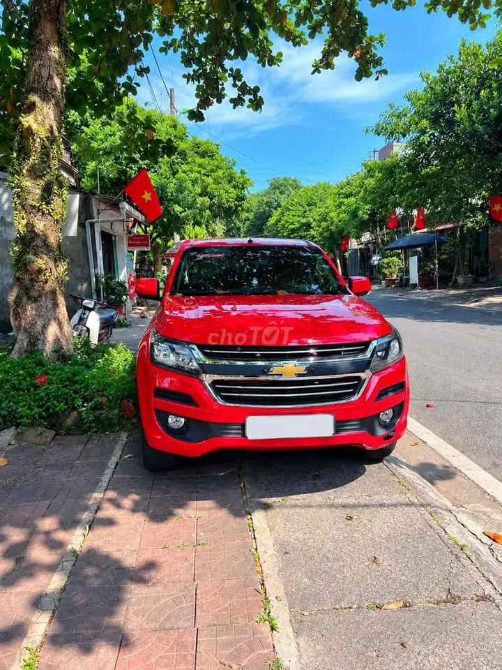 Chevrolet Colorado, красный
