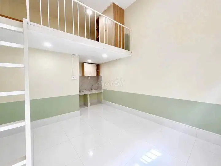 🏠 Новый дуплекс у путепровода Го Зюа и оптового рынка Тхы Дык
