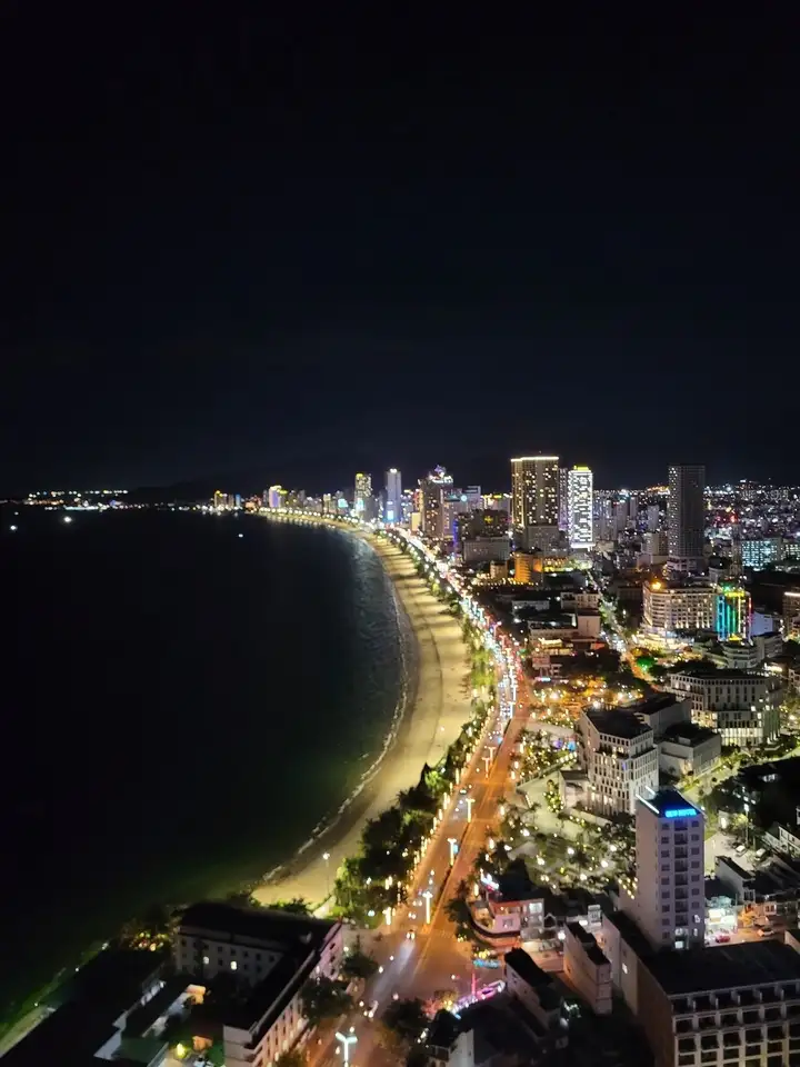 Пересдам просторную квартиру в Muong Thanh Luxury Khanh Hoa