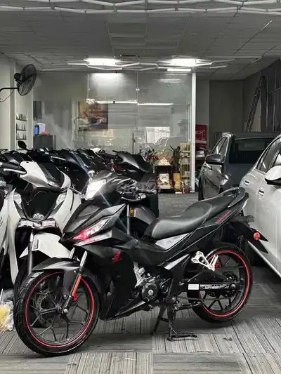 Honda Winner 2019, черный, пробег 70 тыс. км