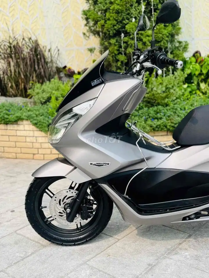 Honda PCX 125fi 2015 матовый серый светодиодные фары родной двигатель 100%