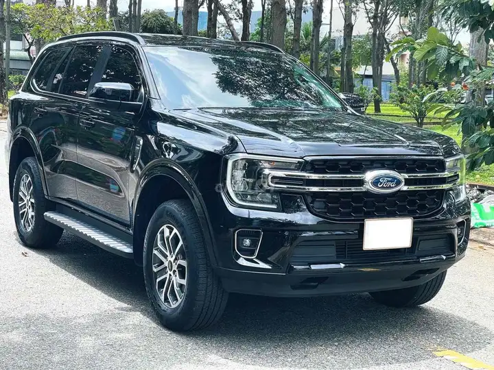 Ford Everest Ambient, минимальный пробег, отличное состояние, в наличии в Сайгон Форд
