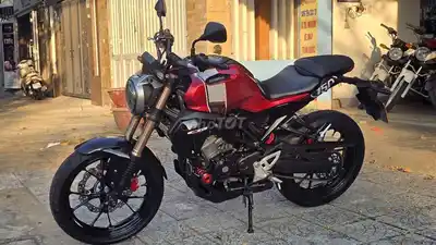 Хонда CB150R 2021 Красивый красный черный цинк 100%