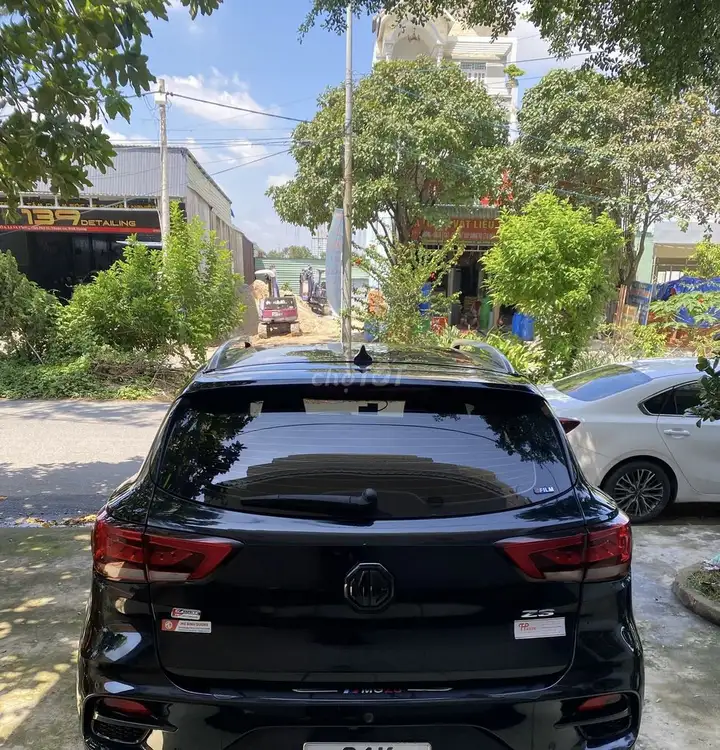 MG ZS STD 2023 Черный 70000 км
