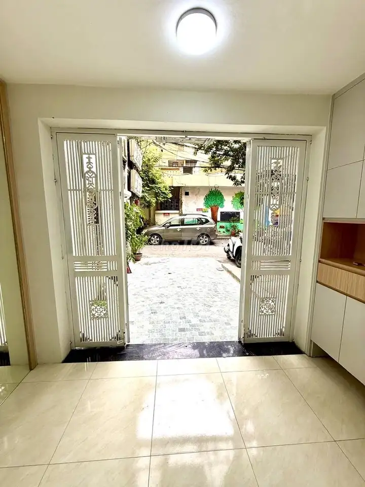 Квартира в общежитии 1 этаж, Нгуен Чи Тхань, 85м², 2 спальни, с мебелью