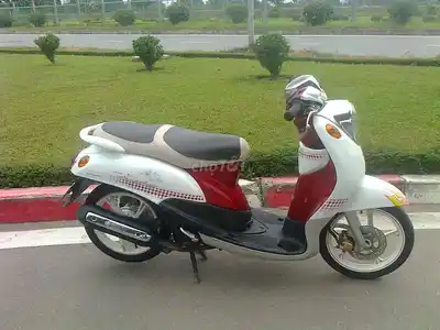 Yamaha Mio Classico женский красно-белый