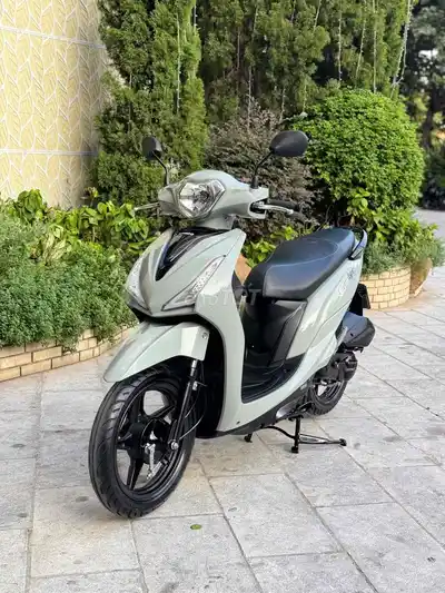 Kymco Hemosa 50cc 2023 серый цемент 5-лучевые диски