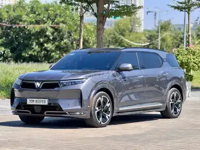 VF9 Plus 2023 Pioneer с арендой батареи в отличном состоянии