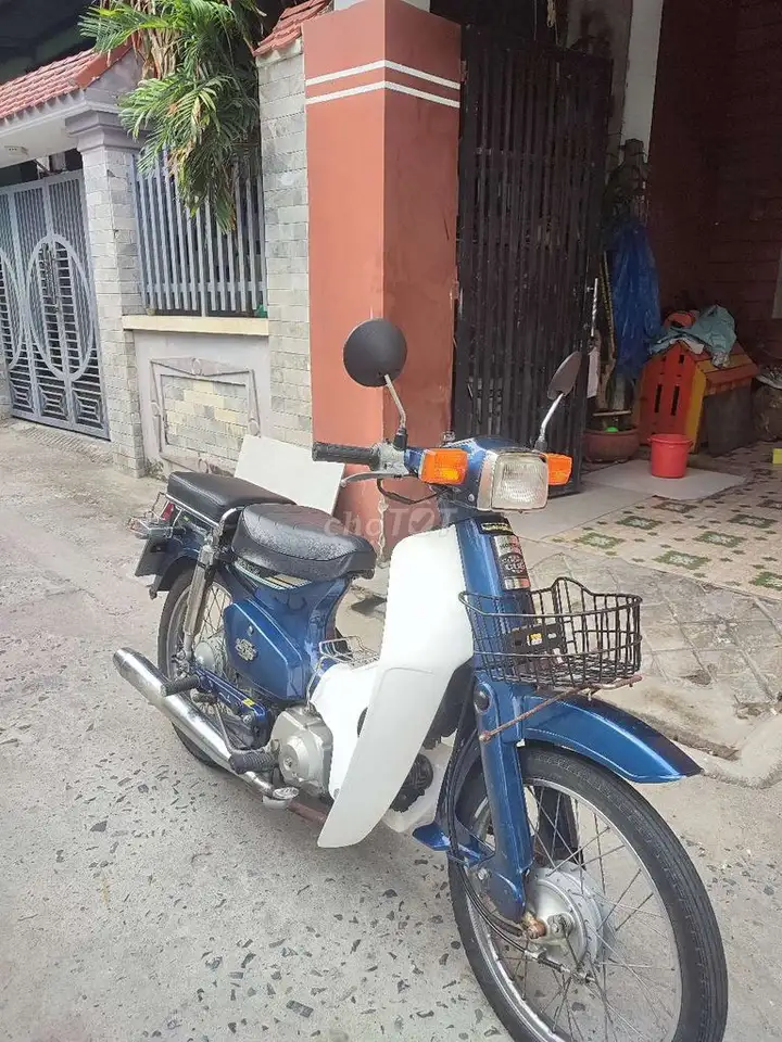Honda Super Cub бело-синий, Япония