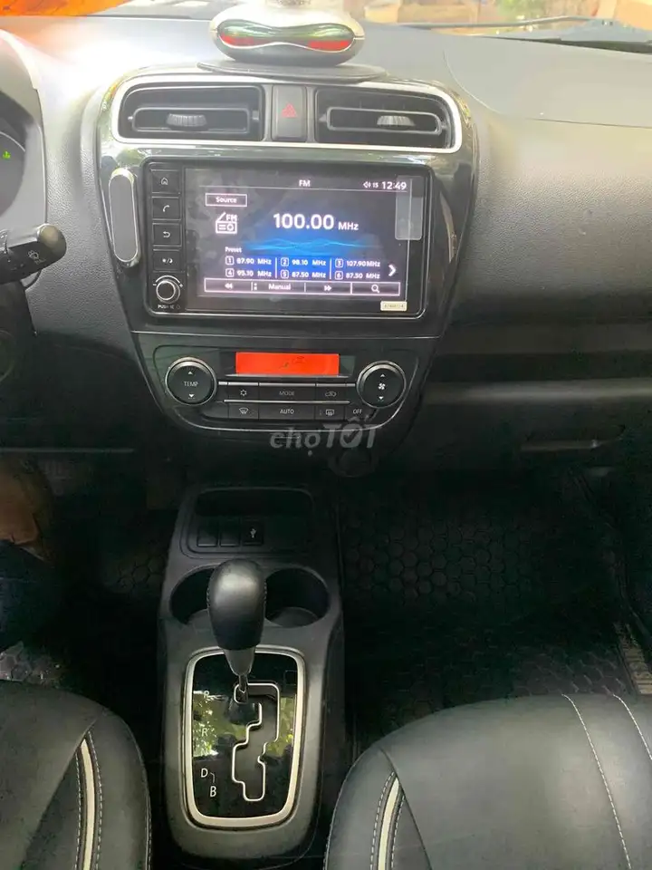 Mitsubishi Attrage 2023 белый, автомат, 65 000 км