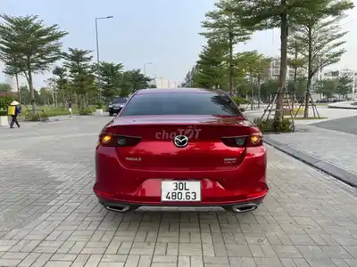 Mazda 3 2024 1.5 Luxury Красный
