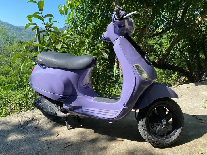Продам Vespa LX125 2010г