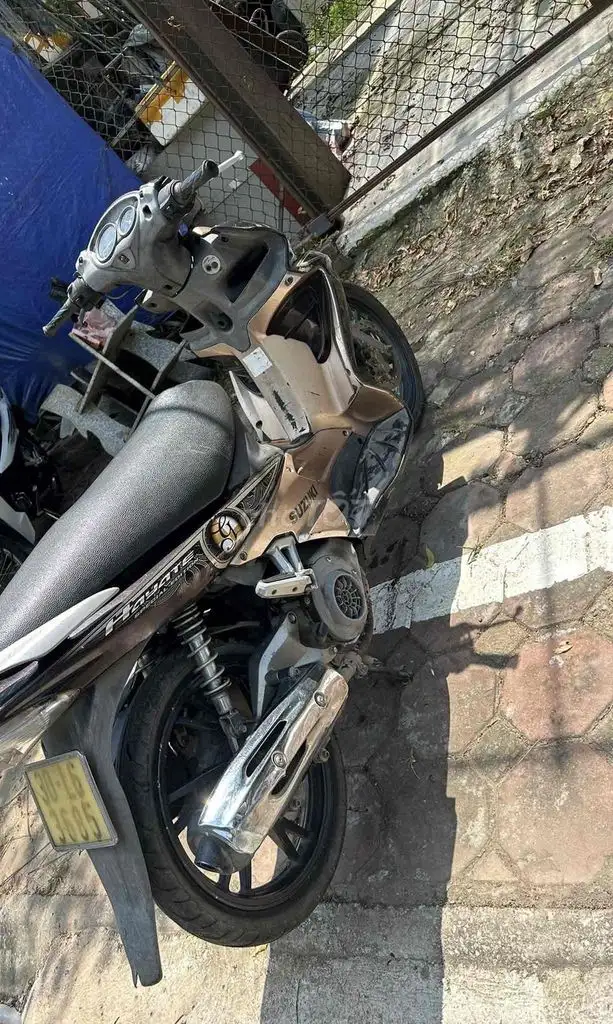 Suzuki Hayate 125 коричневый