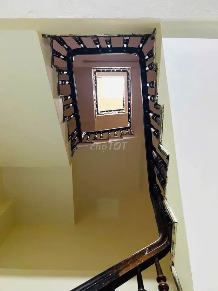 Дом, Нгуен Чань, Кау Жай, отличный бизнес, 2 стороны
