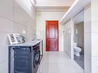 🏡СТУДИЯ С ОТДЕЛЬНОЙ СТИРАЛЬНОЙ МАШИНОЙ, КОНДИЦИОНЕРОМ - РЯДОМ С UEH, VHU