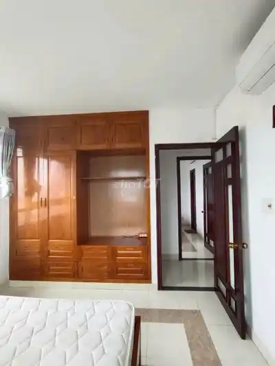 Квартира с 3 спальнями, ЖК Screc Truong Sa, 16 млн/мес