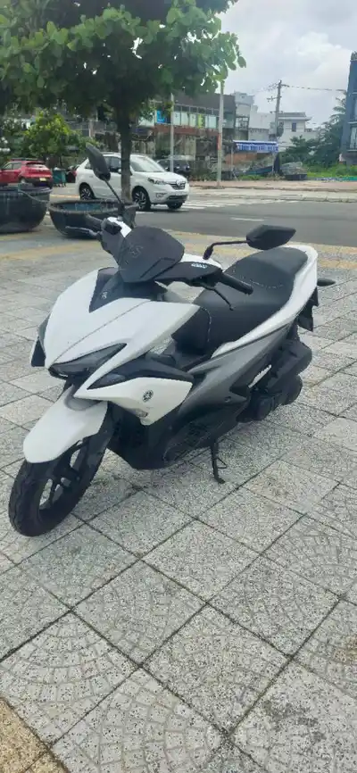 Скутер Yamaha NVX 2017