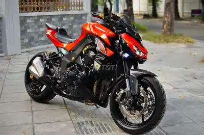 Kawasaki Z1000 2017 20452 км, красный