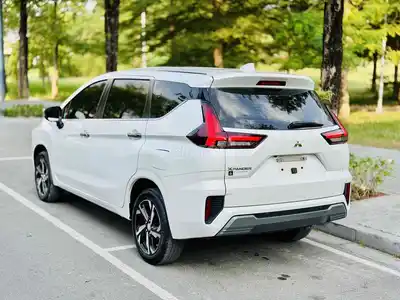 Mitsubishi Xpander 2024 Premium White