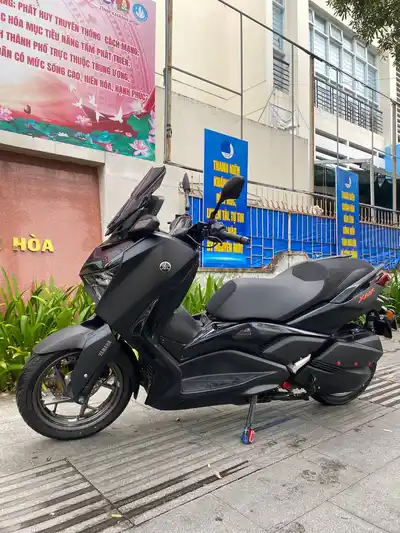 Yamaha X-Max 300 2023